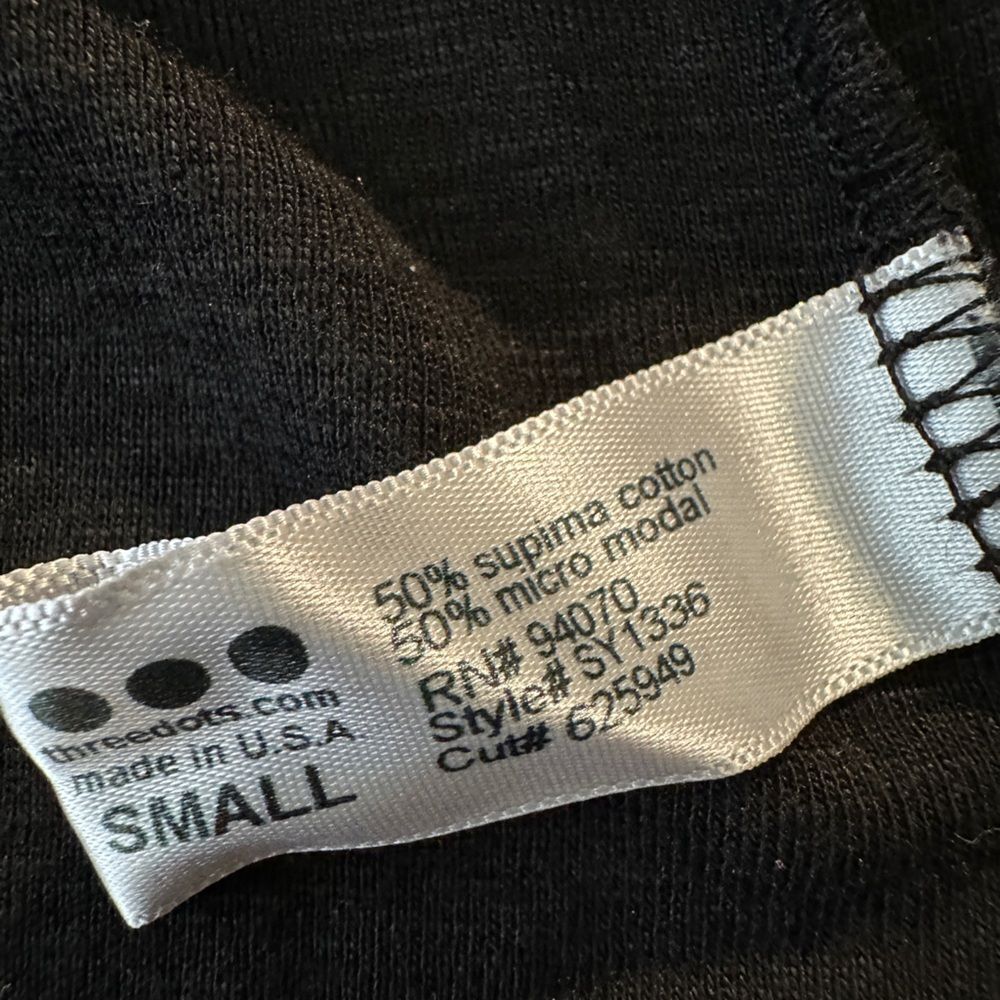 Three Dots Cap Sleeve V-Neck Basic Tee Size Small - image 7